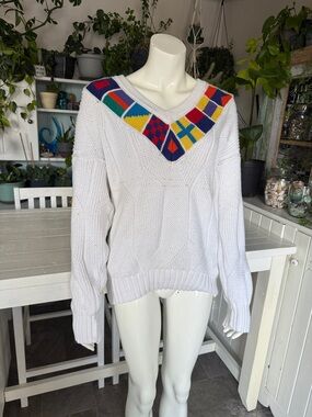 Vintage Boston Traders White V-Neck Sweater with Multicolor Geometric Yoke